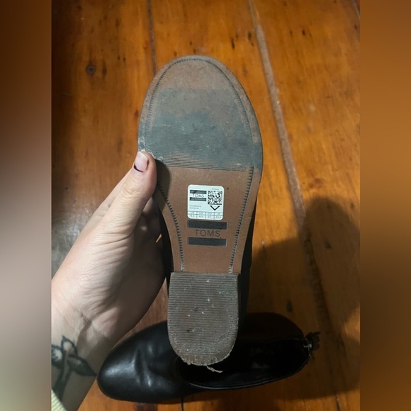 Tom’s 6.5 Women’s Carpe Diem black ankle boot zippered back tassel upper leather - Picture 4 of 13